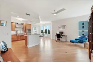 285 Grande Way, Naples, FL 34110 - Photo 10