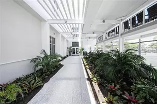 506 Courtside Dr, Naples, FL 34105 - Photo 40