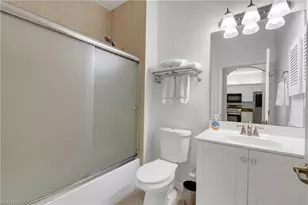1320 Charleston Square Dr, Naples, FL 34110 - Photo 24