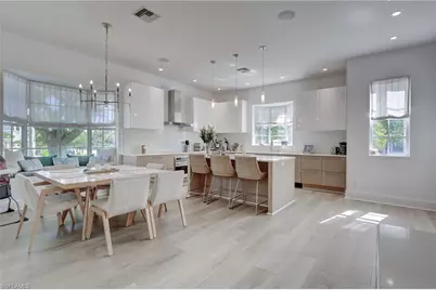 687 9th Ave S, Naples, FL 34102 - Photo 16
