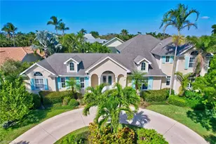 687 9th Ave S, Naples, FL 34102 - Photo 2