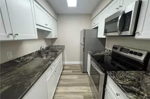 5325 Summerlin Rd, Fort Myers, FL 33919 - Photo 4
