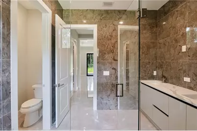 1061 20th Ave NE, Naples, FL 34120 - Photo 18