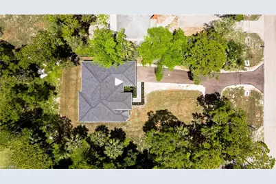 1061 20th Ave NE, Naples, FL 34120 - Photo 32