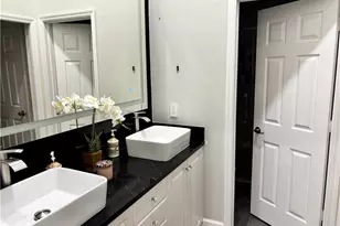 1340 Charleston Square Dr, Naples, FL 34110 - Photo 14