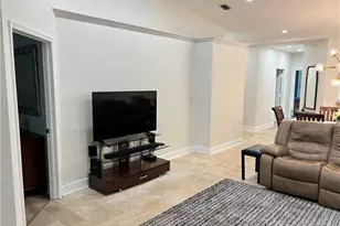 1340 Charleston Square Dr, Naples, FL 34110 - Photo 12