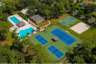967 Tivoli Dr, Naples, FL 34104 - Photo 36