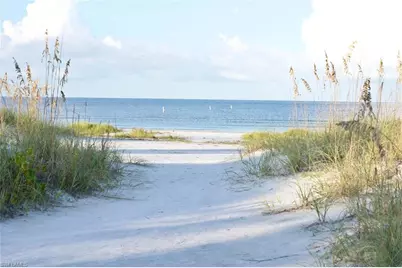 210 Dakota Ave, Fort Myers Beach, FL 33931 - Photo 32