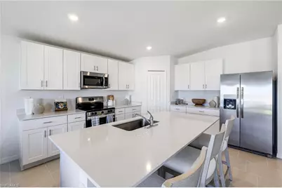 17077 Pompeii Way, North Fort Myers, FL 33917 - Photo 6