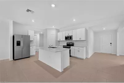 17101 Pompeii Way, North Fort Myers, FL 33917 - Photo 8