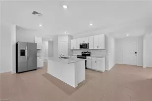 17101 Pompeii Wy, North Fort Myers, FL 33917 - Photo 8