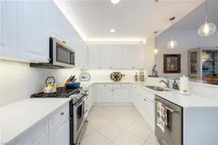 3725 Montreux Ln, Naples, FL 34114 - Photo 4