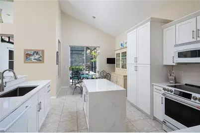 8900 Ventura Way, Naples, FL 34109 - Photo 14