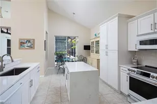 8900 Ventura Way, Naples, FL 34109 - Photo 14