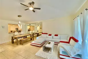 230 Sugar Pine Ln, Naples, FL 34108 - Photo 8