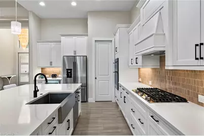 14338 Laguna Springs Ln, Naples, FL 34114 - Photo 30