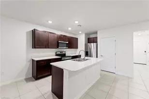 15381 Wildflower Cir, Naples, FL 34119 - Photo 6