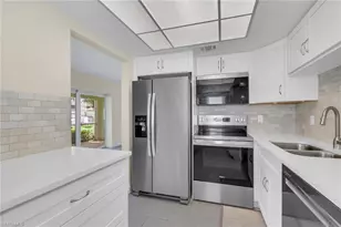 1155 Sandpiper St, Naples, FL 34102 - Photo 12