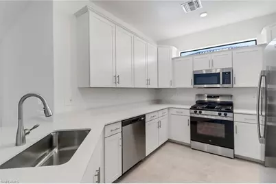 19592 Hinkley Dr, Estero, FL 33928 - Photo 4