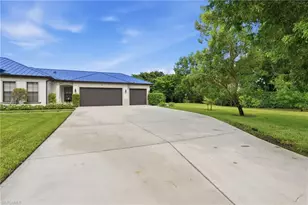 1311 Jaybird Way, Naples, FL 34105 - Photo 2