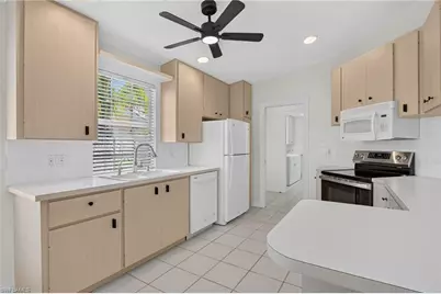 3111 Andorra Ct, Naples, FL 34109 - Photo 8