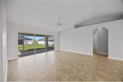 915 NE 10th Ln, Cape Coral, FL 33909 - Photo 6