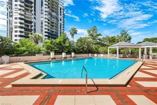 6075 Pelican Bay Blvd, Naples, FL 34108 - Photo 20