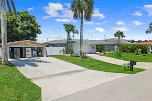 4109 29th Pl SW, Naples, FL 34116 - Photo 4