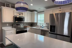 1626 Diamond Lake Cir, Naples, FL 34114 - Photo 2