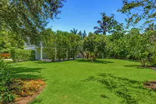 2023 Mills Ln, Naples, FL 34112 - Photo 4