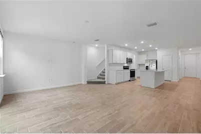 27881 Radiant Ct, Bonita Springs, FL 34135 - Photo 8