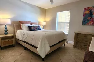 9640 Victoria Ln, Naples, FL 34109 - Photo 14