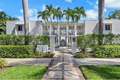 175 5th Ave S #4, Naples, FL 34102 - Photo 2