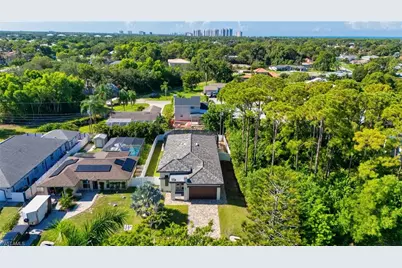 34 6th St, Bonita Springs, FL 34134 - Photo 4