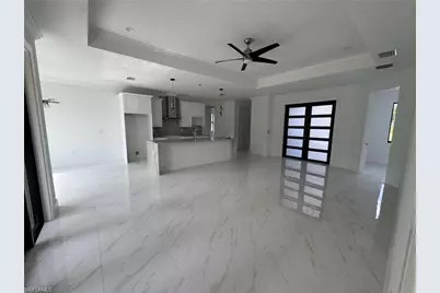 628 20th St SE, Naples, FL 34117 - Photo 6