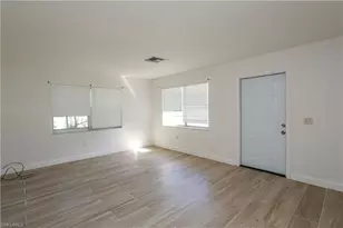 1095 San Remo Ave, Naples, FL 34104 - Photo 2