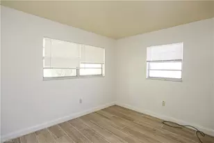 1095 San Remo Ave, Naples, FL 34104 - Photo 8