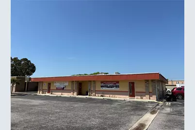 3900 Broadway, Fort Myers, FL 33901 - Photo 2