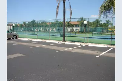 4210 Looking Glass Ln #4210, Naples, FL 34112 - Photo 4