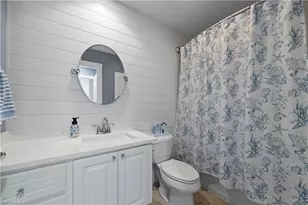 15500 Orlanda Dr, Bonita Springs, FL 34135 - Photo 16
