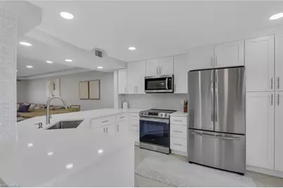 9580 Victoria Ln #104, Naples, FL 34109 - Photo 6