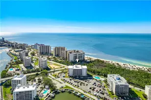 1 Bluebill Ave, Naples, FL 34108 - Photo 4