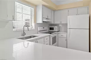 5 High Point Cir W, Naples, FL 34103 - Photo 12