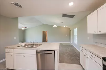 4211 21st St SW, Lehigh Acres, FL 33976 - Photo 4