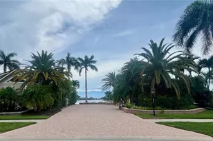 4931 Coach Ln, Naples, FL 34114 - Photo 1
