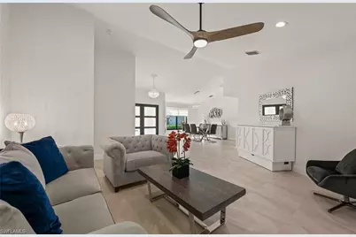 2307 Queens Way, Naples, FL 34112 - Photo 6