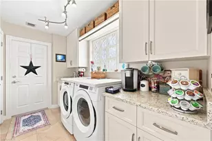 7677 Rozzini Ln, Naples, FL 34114 - Photo 24