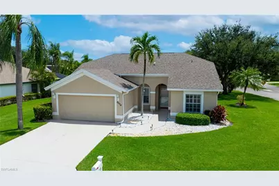 22178 Seashore Cir, Estero, FL 33928 - Photo 26