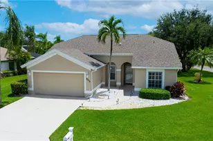 22178 Seashore Cir, Estero, FL 33928 - Photo 26