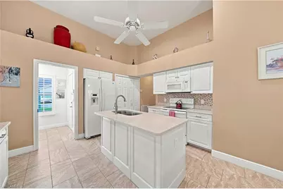 22178 Seashore Cir, Estero, FL 33928 - Photo 4